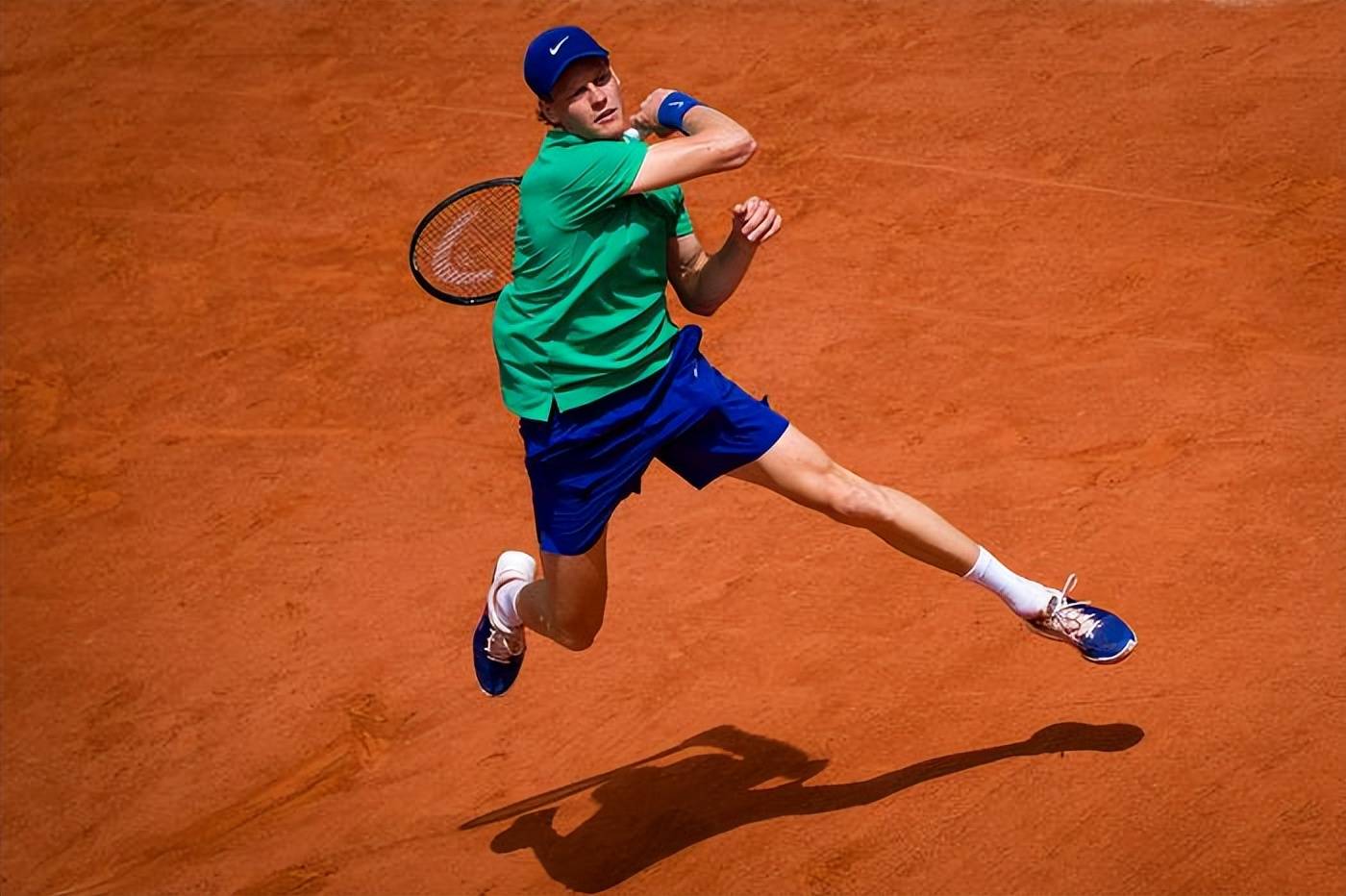 爱游戏电子 -德约科维奇赛事官方发布赛事规则更新新规，老鹰争议不断！(德约科维奇个人资料简介)